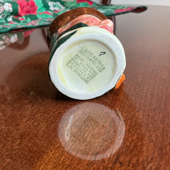 Small Toby Character Mug - Lancaster & Sandland - Highway Man - Picture 6 of 9